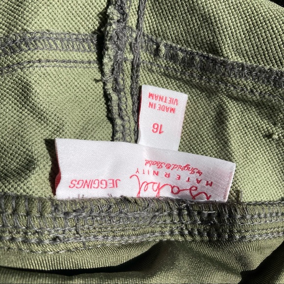 Isabel maternity jegging pant. Olive green. Size 16 - Picture 3 of 3